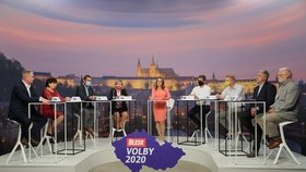 Debata Blesku o školství: Zleva Petr Gazdík (STAN), Alena Nohavová (KSČM), Jiří Nantl (ODS), Jana Mračková Vildumetzová (ANO), moderátorka Sabina Dračková, Jiří Snížek (Piráti), Pavel Bělobrádek (KDU-ČSL), Pavel Klíma (TOP 09) a Josef Jadrný (ČSSD) (17. 9. 2020)