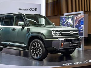 Geely přiveze do Evropy obří terénní SUV. Domácí verze má přes 1100 koní