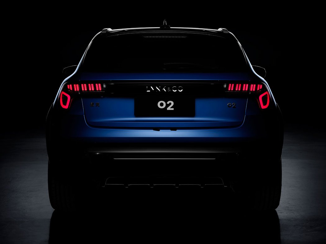 Lynk & Co Crossover 02