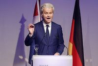 Nizozemci jdou po sporu s Turky k volbám. Favoritem je odpůrce muslimů Wilders