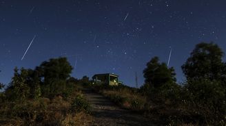 Kdy, kde a jak dnes pozorovat meteorický roj Geminidy? 1000 padajících hvězd za jednu noc 