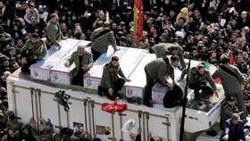 Smutek za zabitého generála Solejmáního v Íránu (6. 1. 2020)