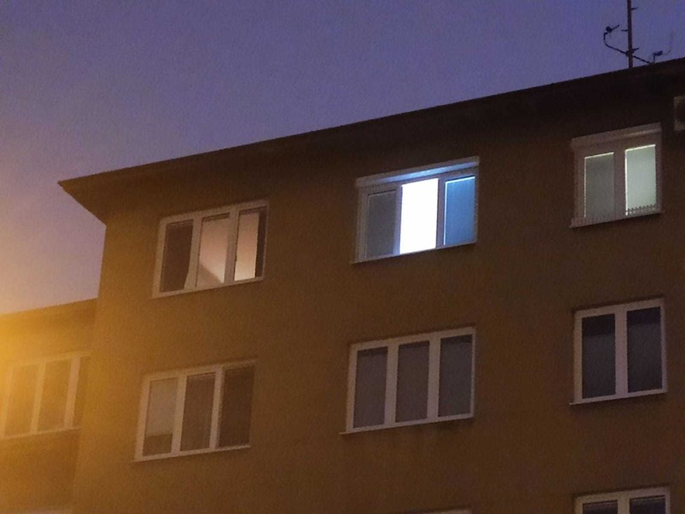 38letý muž skočil z okna v ulici Generála Píky, 11. 11. 2019.