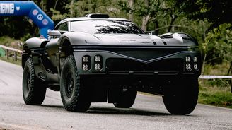 Genesis ukázal supersport i pouštní speciál, obě mají V8 a brutální výkony Genesis ukázal supersport i pouštní speciál, obě mají V8 a brutální výkony