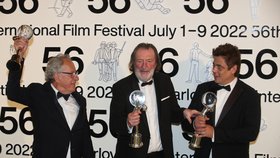 Slavnostní zakončení KVIFF 2022 - Bolek Polívka, Geoffrey Rush a Benicio del Toro