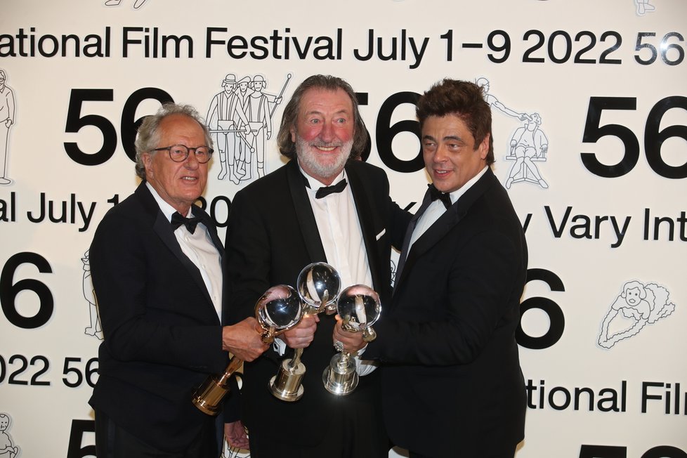 Slavnostní zakončení KVIFF 2022 - Bolek Polívka, Geoffrey Rush a Benicio del Toro