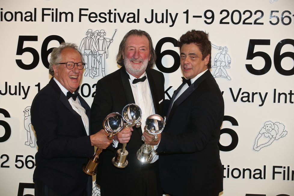 Slavnostní zakončení KVIFF 2022 - Bolek Polívka, Geoffrey Rush a Benicio del Toro