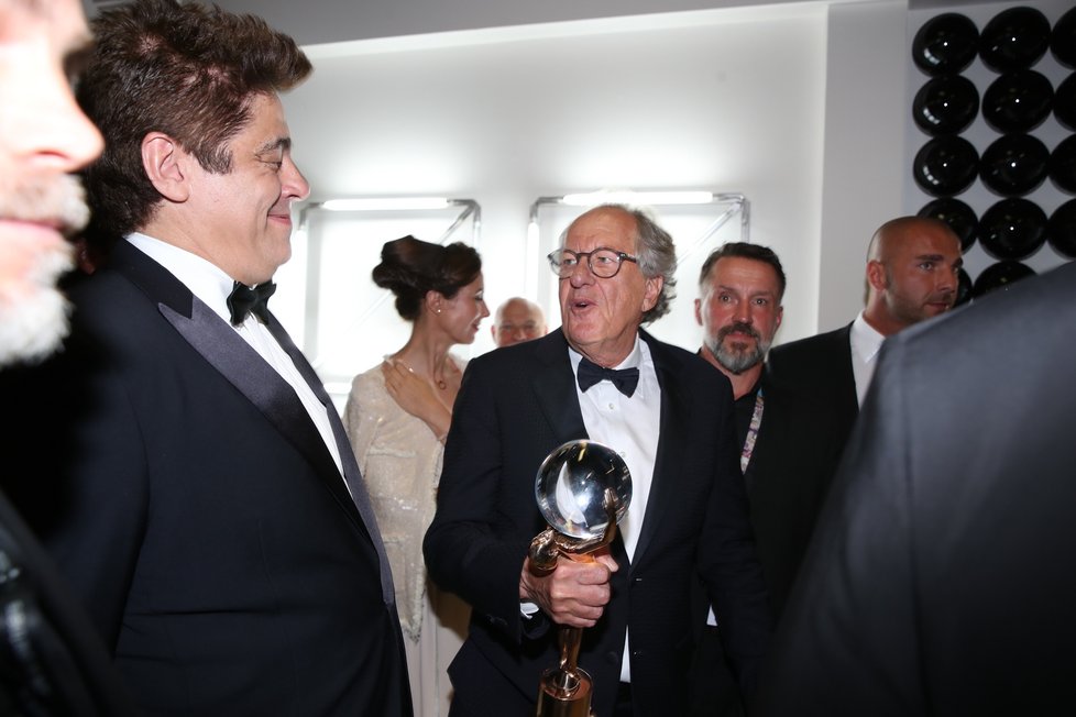 Slavnostní zakončení KVIFF 2022 - Geoffrey Rush a Benicio del Toro