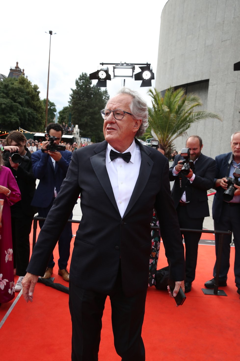 Geoffrey Rush v závěru KVIFF 2022