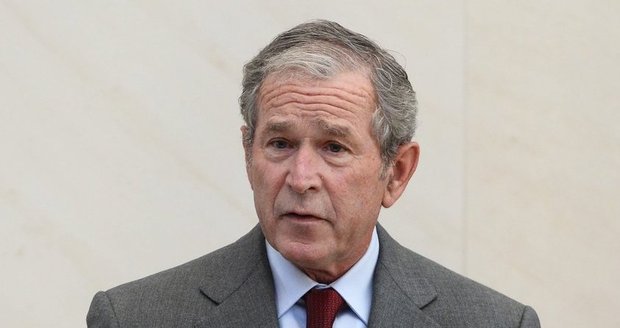 Prezident George Bush mladší prodělal operaci srdce