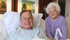 George Bush starší a jeho žena v nemocnici