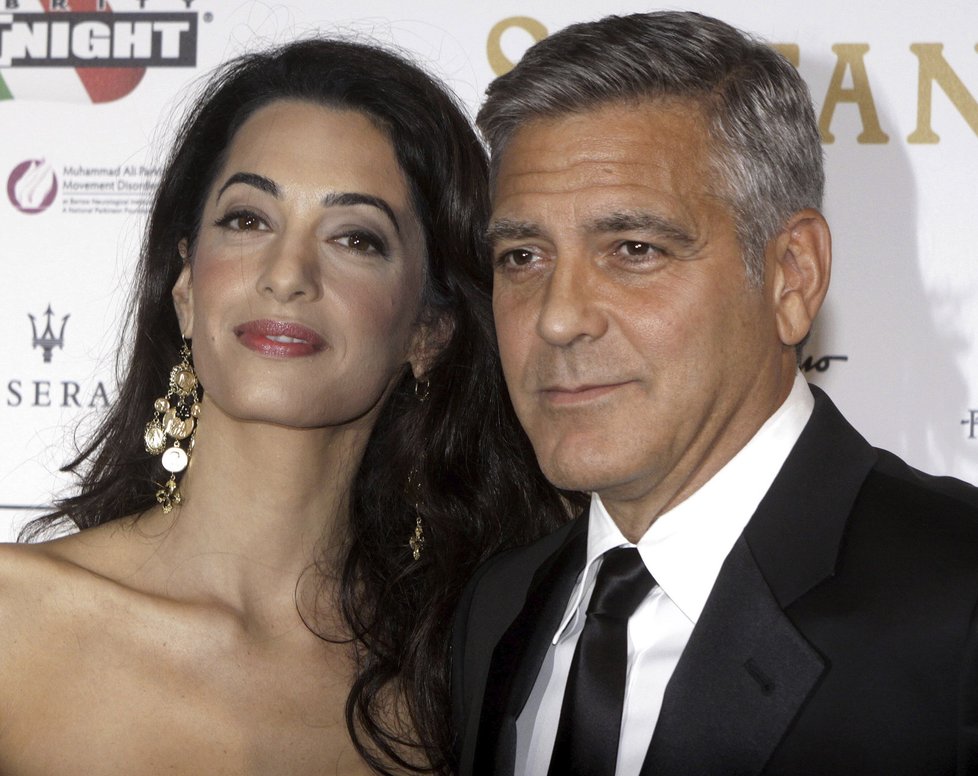 George Clooney a Amal Clooney. 