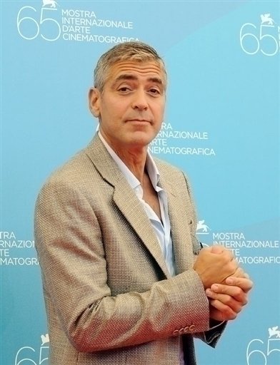 Americký sympat&#39;ák George Clooney doufá, že i film Lítám v tom, ve kterém hraje, promění některou ze svých nominací a nejlépe tu v hlavní mužské herecké roli.