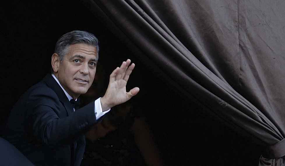 Clooney se s mládenectvím loučil s úsměvem.