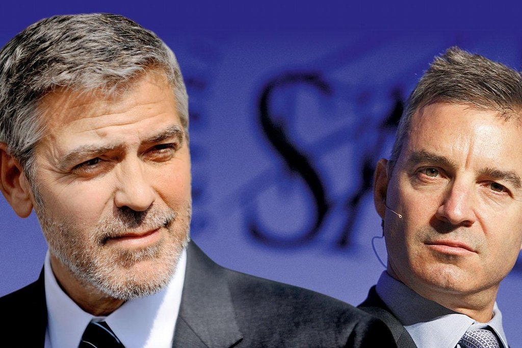 George Clooney (vlevo) a Daniel Loeb