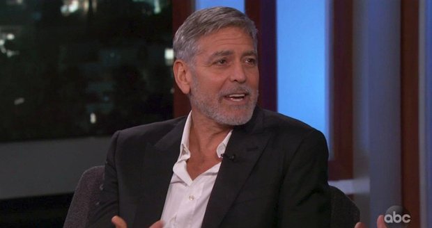 George Clooney v show Jimmyho Kimmela vtipkoval o tom, že mu Archie Windsor krade pozornost tím, že má narozeniny ve stejný den. 