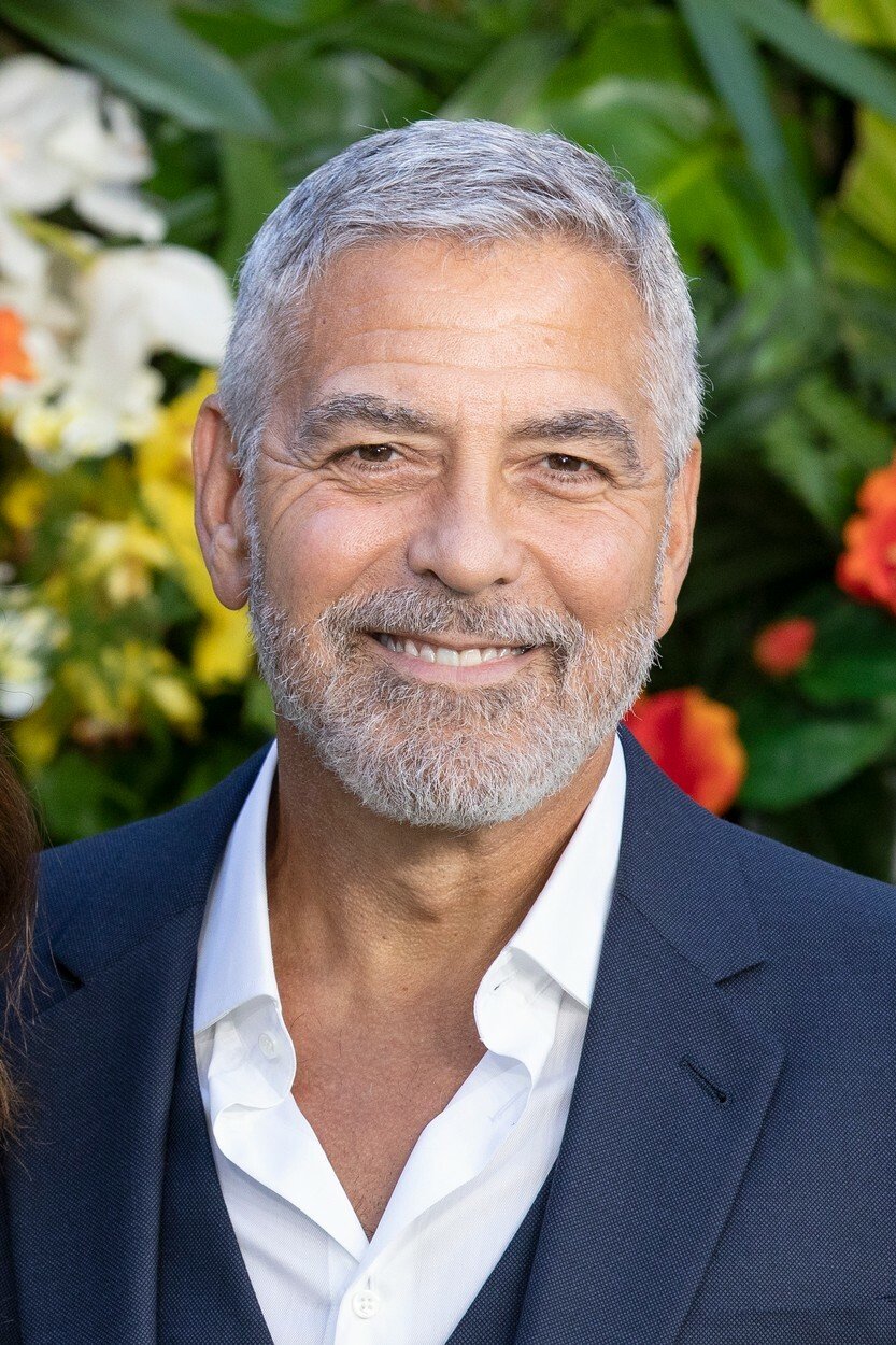 George Clooney klame vzhledem. Jeho skutečný věk by mu hádal jen málokdo