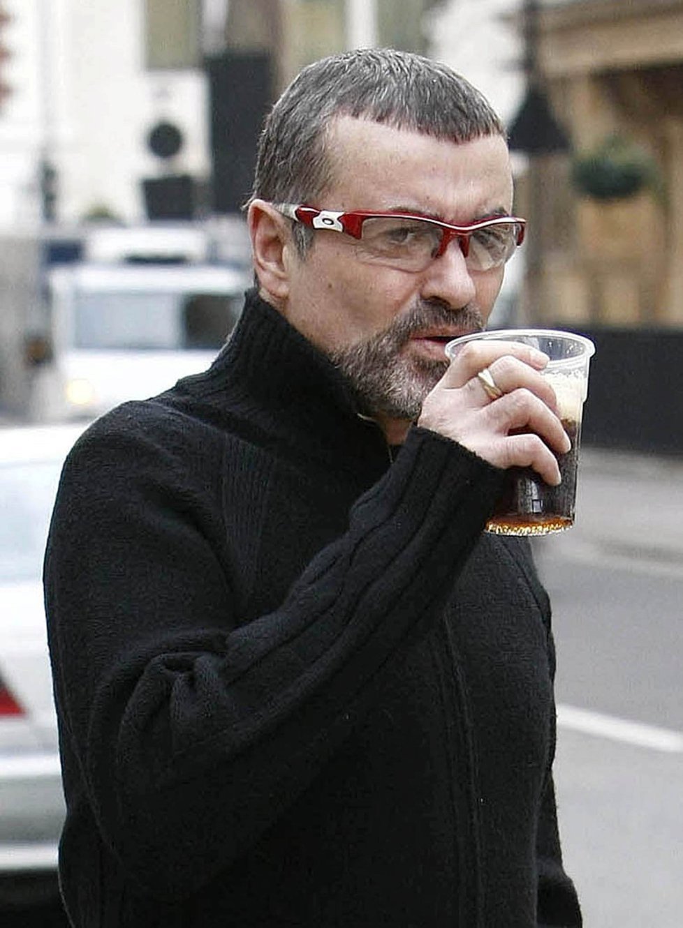 George Michael zemřel. Zpěvákovi bylo 53 let.