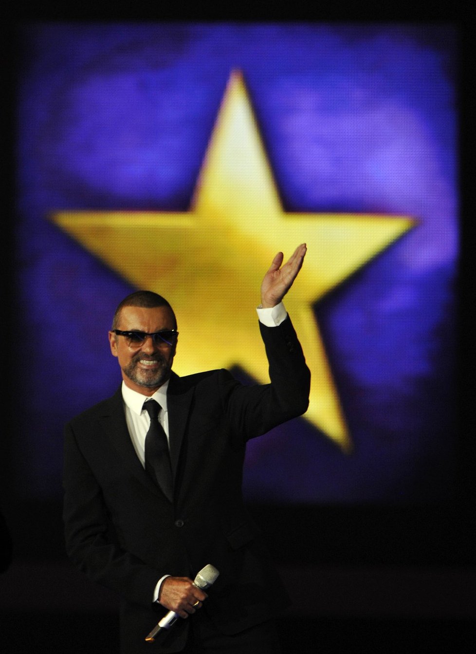 Zemřel zpěvák George Michael. Bylo mu 53 let