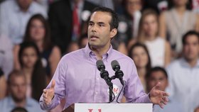 George P. Bush během prezidentské kampaně svého otce Jeba v roce 2016.