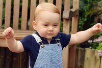 První narozeninové foto zveřejněno! Prince George slaví 1. rok