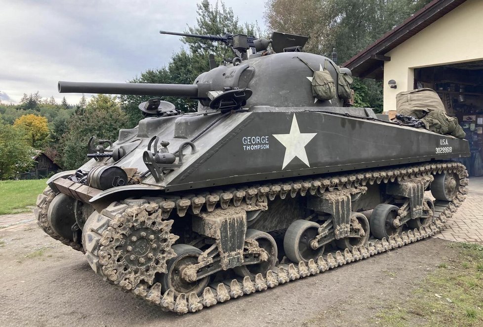 Jediný pojízdný tank Sherman v ČR nese jméno George Thompson podle válečného hrdiny, osvoboditele Plzně.