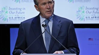 Rozruch v Americe. Bush starší tvrdě kritizuje syna W, ten vrací úder: Nesouhlasím s ním!