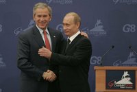 Putin měl zálusk na Ukrajinu už dávno. Unikly tajné záznamy s Bushem!