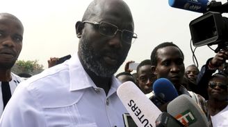 Prezidentem Libérie byl zvolen George Weah, bývalý fotbalista a první africký držitel Zlatého míče