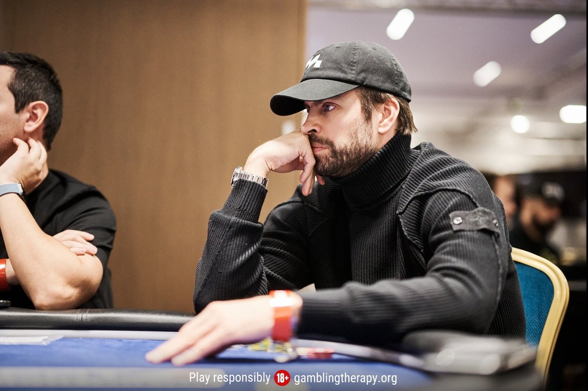 Gerard Piqué na tradičním pokerovém turnaji evropské série.