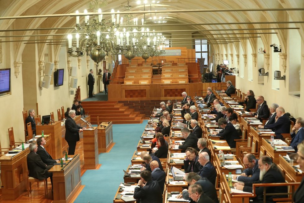 Aleš Gerloch promluvil při své kandidatuře na ústavního soudce před senátory (20. 3. 2018)