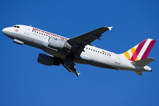 Letoun německé společnosti Germanwings se zřítil v jížní Francii.