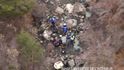 Trosky letadla společnosti Germanwings, které v Alpách havarovalo v úterý 24. března
