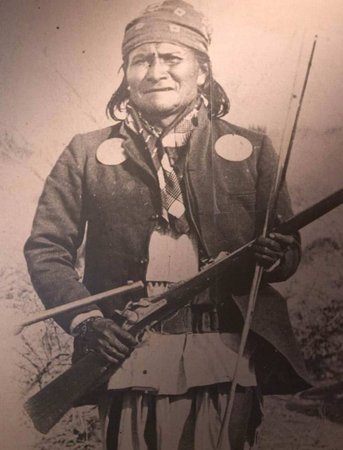 Geronimo - slavný náčelník Apačů