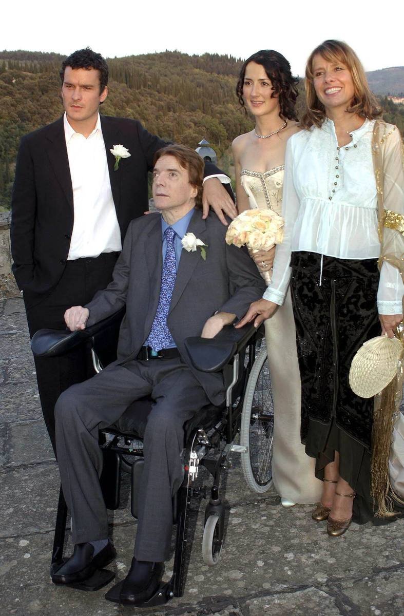 Getty se svým synem Balthazarem, dcerou Annou a exmanželkou Martine na svatbě Anny. Balthazar se prosadil jako herec v Hollywoodu.