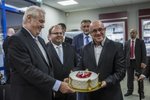 Gevorg Avetisjan přivítal v roce 2015 ve své továrně na medovníky prezidenta Miloše Zemana