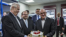 Gevorg Avetisjan přivítal v roce 2015 ve své továrně na medovníky prezidenta Miloše Zemana