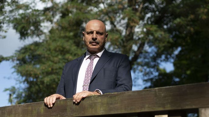 Artur Gevorkyan Zakladatel, majoritní vlastník a generální ředitel společnosti Gevorkyan Artur Gevorkyan Zakladatel, majoritní vlastník a generální ředitel společnosti Gevorkyan