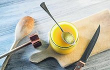 Přepuštěné máslo místo tuků: Jak ho používat?