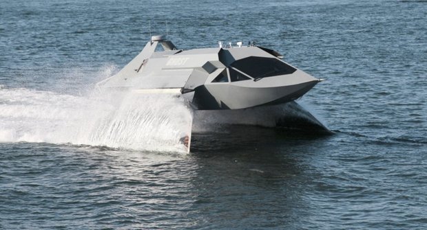 Moderní technika: Neviditelný člun Mořský duch
