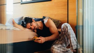 Fenomén ghosting: Náhlý konec komunikace bolí stejně jako fyzické zranění. Co dělat? Fenomén ghosting: Náhlý konec komunikace bolí stejně jako fyzické zranění. Co dělat?