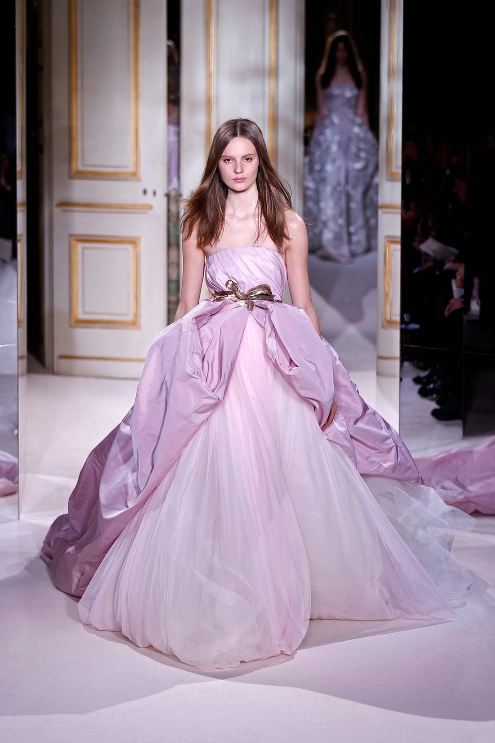 Giambattista Valli haute couture, jaro 2013.