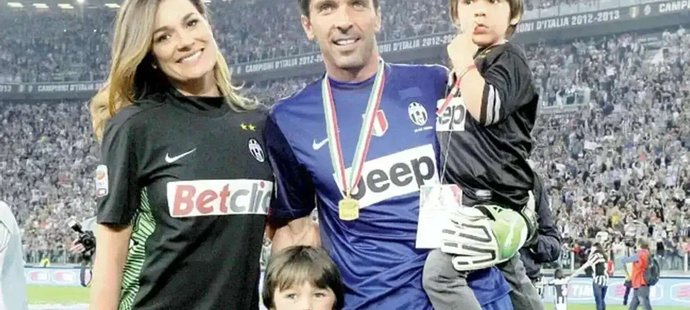 Gigi si synky moc neužil.