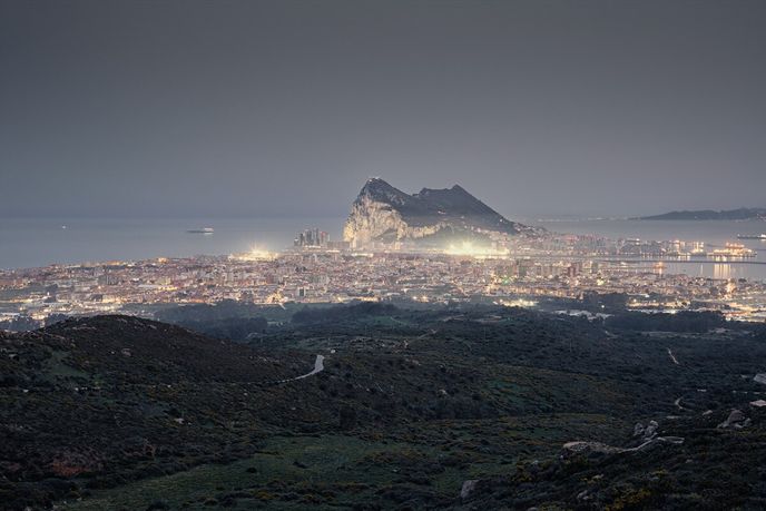 Pohled na La Líneu a Gibraltar Pohled na La Líneu a Gibraltar