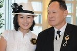 Otec Gigi, miliardář Cecil Chao, nemůže překousnout sexuální orientaci své dcery