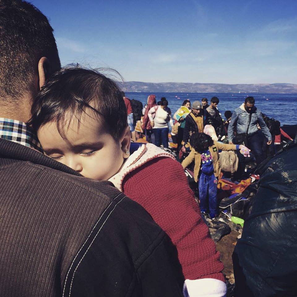 Fotograf Giles Duley dnes místo módy a celebrit fotí uprchlíky. Snímek z Lesbosu.