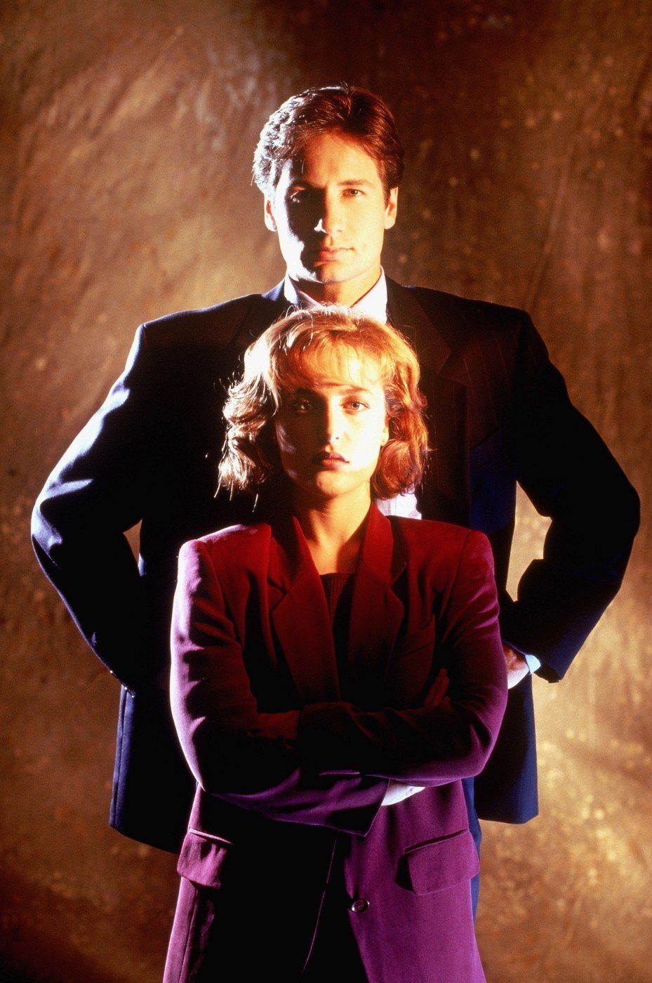 Jako agentka Scullyová po boku Davida Duchovnyho alias Foxe Muldera.