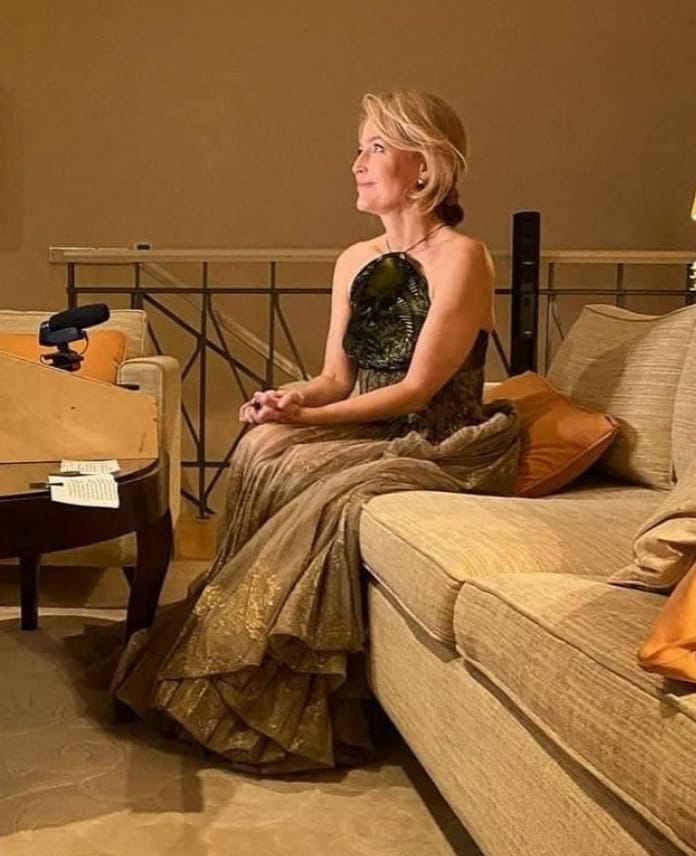 Gillian Anderson v hotelovém pokoji čekala i na vyhlášení Zlatých glóbů.