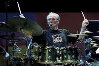 Zemřel bubeník Ginger Baker: Hrál společně s Claptonem