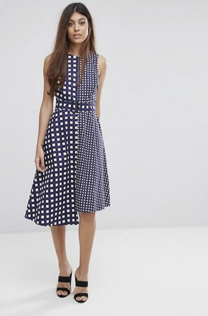 Šaty, Warehouse, 76 EUR, www.asos.com Šaty, Warehouse, 76 EUR, www.asos.com